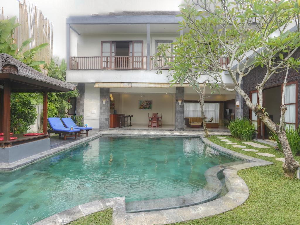 Villa Fanisa Kuta  Room photo