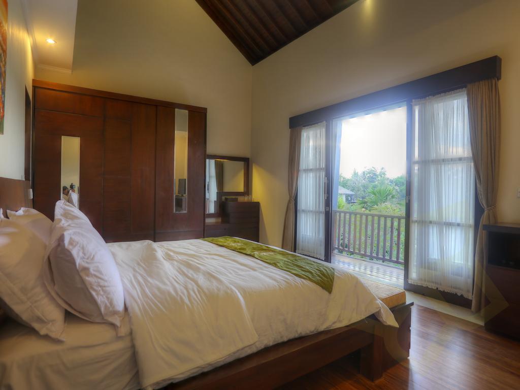 Villa Fanisa Kuta  Room photo